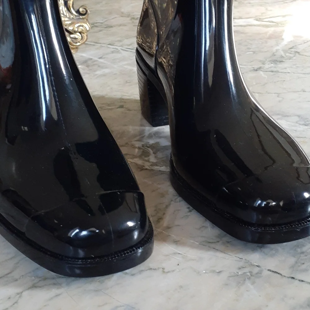 Love Moschino rain boots